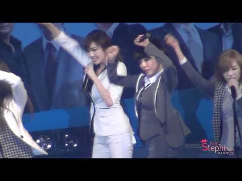 [Fancam] 111122 SNSD Tiffany - The Boys