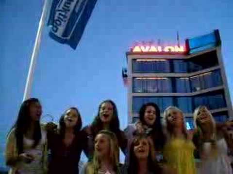 Glad sång från Spårvägen handboll - TilliT TV