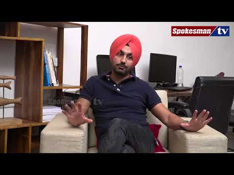 ਵੇਖੋ ਡੰਗਰ ਡਾਕਟਰ ਰਵਿੰਦਰ ਗਰੇਵਾਲ ਨਾਲ਼ ਖ਼ਾਸ ਗੱਲਬਾਤ