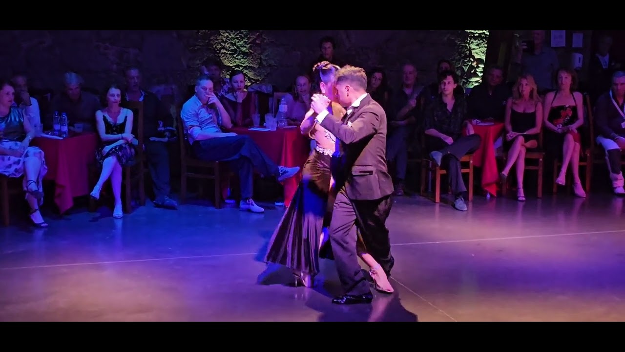 Neri Pilliu y Yanina Quiñones. Carlos di Sarli  - Siete Palabras - 1/4. 12th Milongueros All Aboard