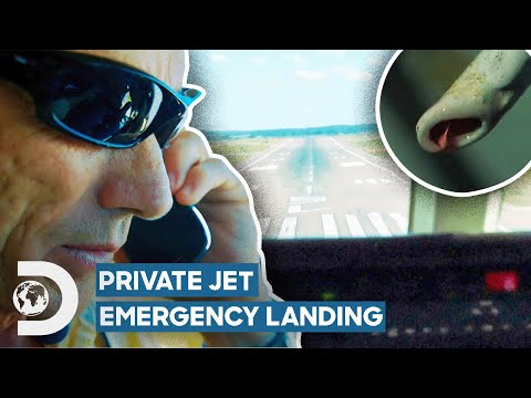 Repo Man Makes $30,000 Landing A Private Jet With Malfunctioning Gear! | Airplane Repo