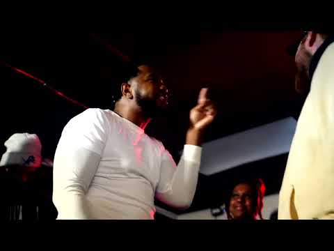 Gunhood Zeke vs Klax Green