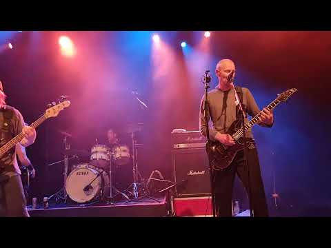 15  Helmet   Speechless