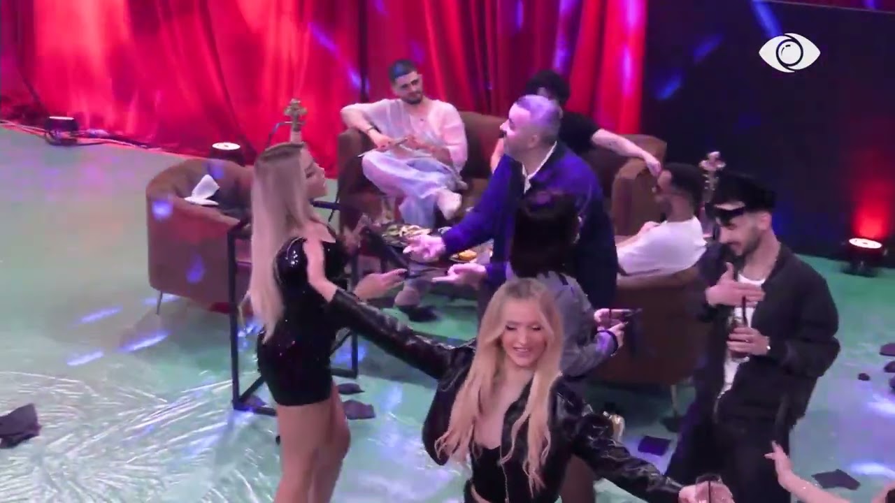 “Tunde moj Selinë tunde…”/ Brikena kërcen me Rogertin, Selin shijon këngën e shoqëruar nga Kristi