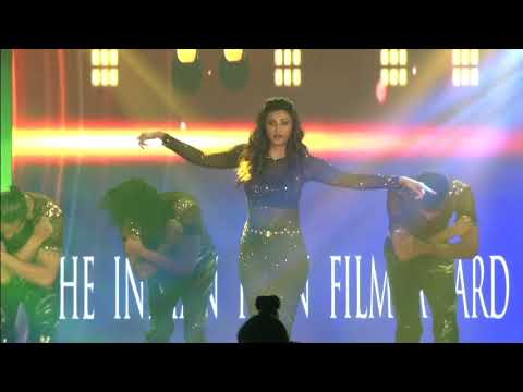 DAISY SHAH rocking & steamy Performance on the stage of TIIFA #2016