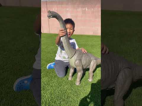 Unboxing #brachiosaurus #colossal #dinosaur #jurassicworld #jurassicpark