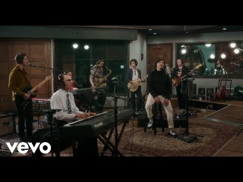 afbeelding Sparks, Adam Driver, Marion Cotillard - So May We Start | From "Annette" ft. Simon Helb...