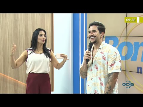 O cantor João Noronha se apresenta no Bom Dia News 26 11 2021