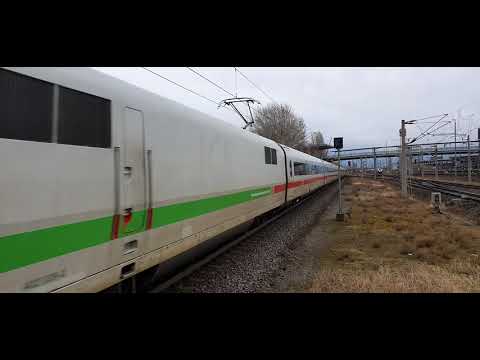 Durchfahrt Doppel ICE-2 in Wolfsburg Hbf auf Gleis 1