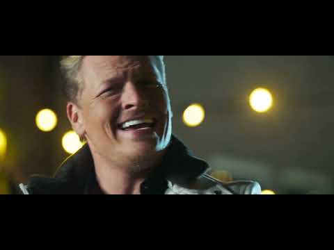 Thomas Berge FT. Frank van Etten - Ook Maar Een Mens (Officiële videoclip)