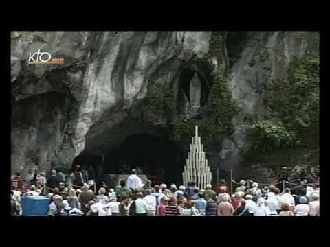 Chapelet à Lourdes