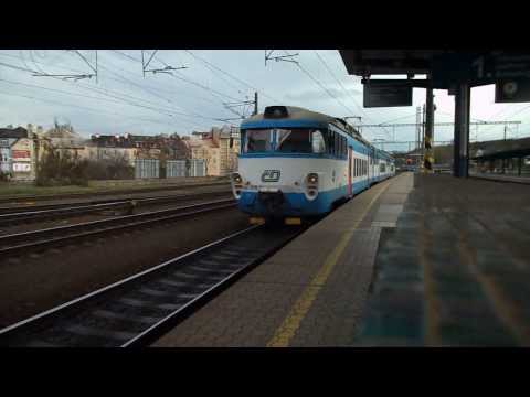 Odjezd vlaku Os 12132 (ČD 451.079/092) - Praha-Libeň, 29. 10. 2013