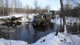 Урал проехал через глубокий брод