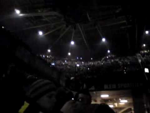 100 jahre BVB das Westfalenstadion  wird Dunkel