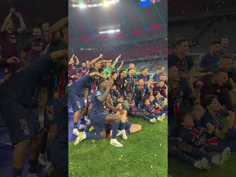 PSG célèbre sa première Champions League. #psg #championsleague #football #victory #win #cup