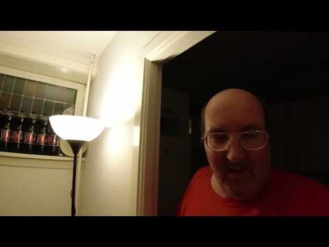 MongoTV_4712 - TAGER GLAS BILLIG COLA LIGHT TIRSDAG MIDNAT OG SNAKKER
