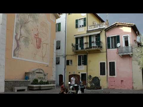 Italien - Region Ligurien - idyllische ligurische Kleinstadt Camporosso im Gebiet Ventimiglia