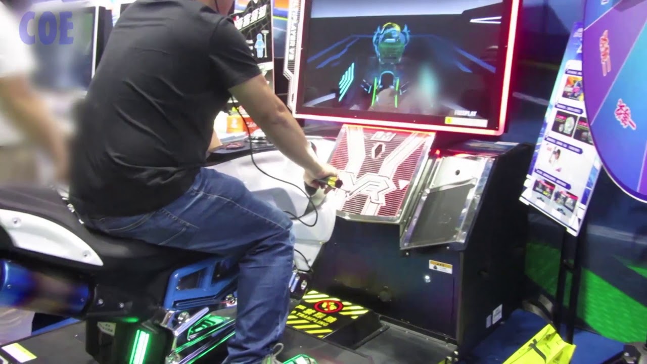 Ultra Moto VR Arcade Driving Machine Twin 2