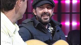 Juan Luís Guerra dando su testimonio por medio de la música