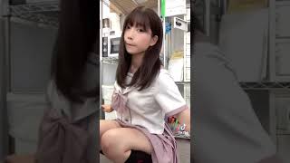 パンチラハプニングセーラー服JK Shorts