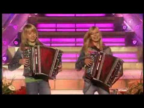 Die Twinnies - Peinlich (Embarrassing) The New Summer Hit Of The Twinnies