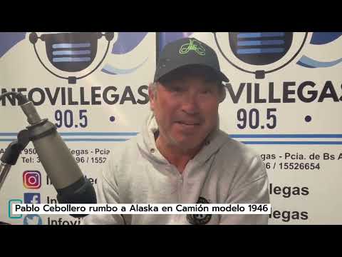 Pablo Cebollero rumbo a Alaska en un camión modelo 1946 en su paso por Gral Villegas.