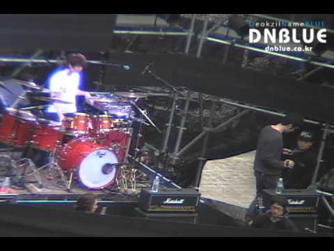 0321_CNBLUE(씨엔블루) 게릴라공연 리허설_by.OHMYBEEBEE