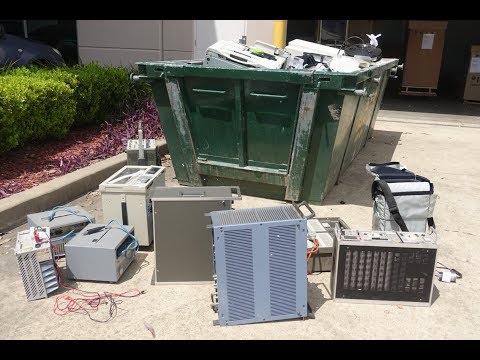 EEVblog #1134 - Dumpster Diving Teardown Tuesday