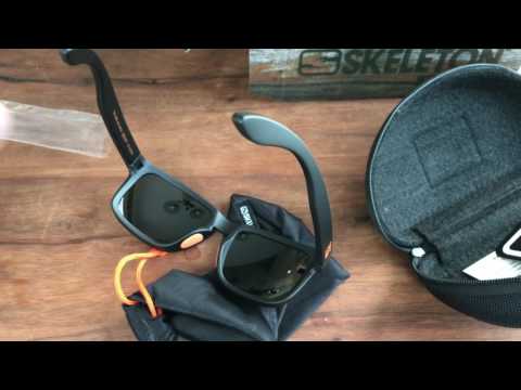 download lagu mp3 mp4 Skeleton Glasses, download lagu Skeleton Glasses gratis, unduh video klip Skeleton Glasses