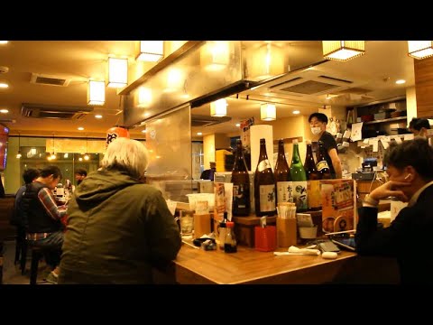 ¡La ciudad más aterradora y profunda de Fukuoka! ¡barato! ¡temprano! ¡delicioso! Infiltrándose en un puesto de comida callejera al estilo izakaya (comida callejera japonesa)