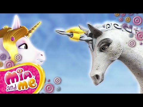The Stone Unicorn Gives Onchao A Piece Of The Crown - Mia and me - Season 2🦄🌈