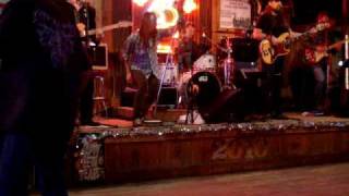WENDELL RAY AND COLDWATER CANYON AT THE COWBOY PALACE SALOON 1-1-2010 FILMED BY HOLLYWOODGILMAN.COM