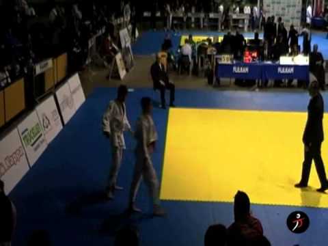 italiajudo.com_Camp Ita Cadetti 2011 - 3° posto 50kg - Elios Manzi vs Andrea Gismondo