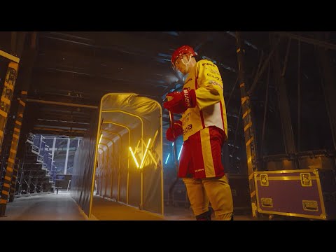 "Isän kanssa ulkojäillä seitsemältä aamulla" - Menshikov tottunut kovaan työhön