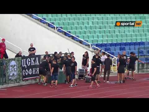 Сектор "Г" разпъва своите знамена