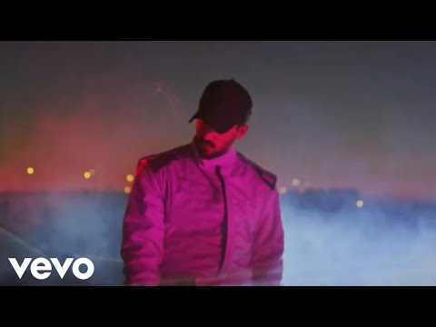 Robert Cristian × DAYANA - Don't Be Shy.