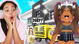 MOVING Into A NEW MANSION With Isla In BROOKHAVEN  (Roblox)