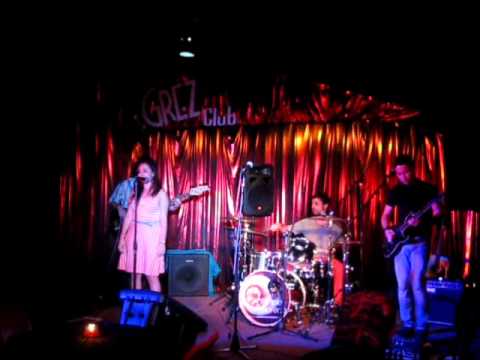 Felipe Moreno (feat. Andrea Moreno) "Volemos".