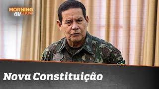 Vice de Bolsonaro, general Mourão quer nova Constituição