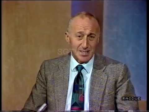 JUVENTUS-MILAN 0-1 GOL DI GULLIT 1987-88 SINTESI SERIE A COMMENTO DE LAURENTIS-GIGI RIVA