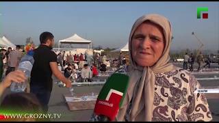  В Чечне приготовили самый большой плов в России