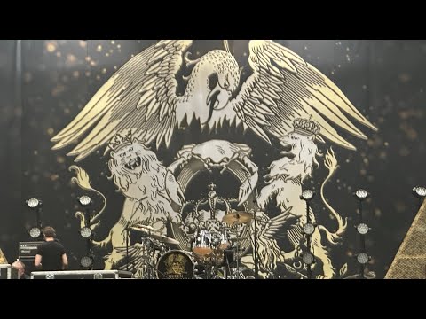 Queen Extravaganza live in der Mitsubishi Electric Halle Düsseldorf 11.04.2024