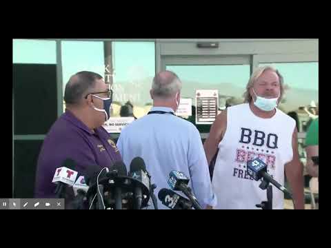 'BBQ BEER FREEDOM' shirt guy interrupts press conference