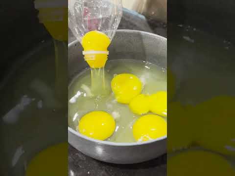 The Ultimate Hack To Separate Egg Yolks And Egg Whites #eggs #eggwhites #hacks