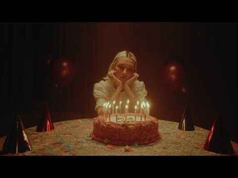 Nieve Ella - 19 In a Week (Official Video)