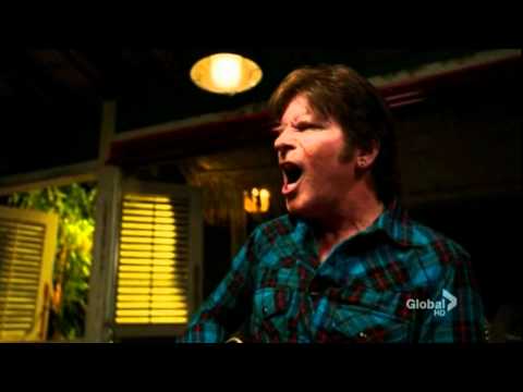 John Fogerty en la serie The Finder.VOB