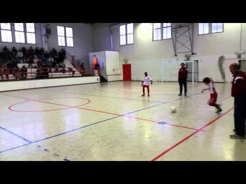 Punizione bomba Mattia Penta