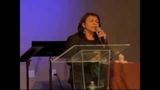 Séptima Palabra de Cristo en la cruz. Pastora Leonor R..flv