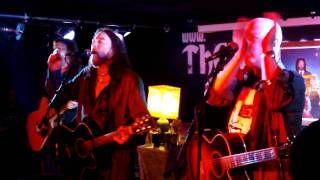 Ginger  - Miles Away Girl (Acoustic live at the Witchwood)