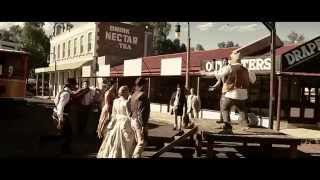 Jay en Liana May - NAWEEKLYFIE (amptelike musiekvideo)